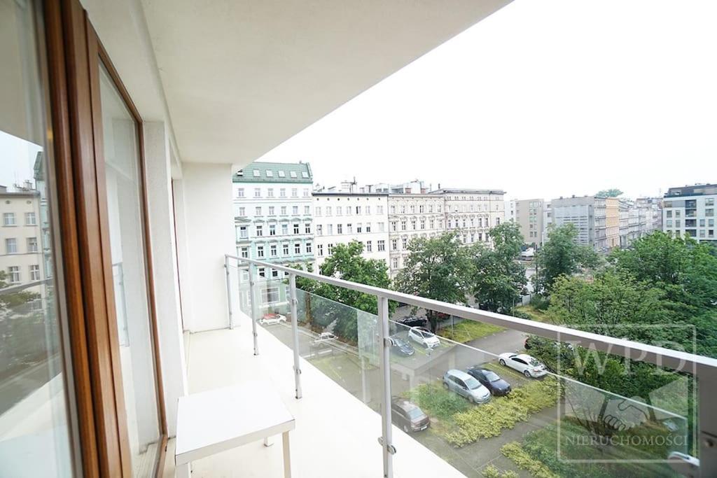 Modern Apartment-City Center-New Building-Garage Breslavia Esterno foto